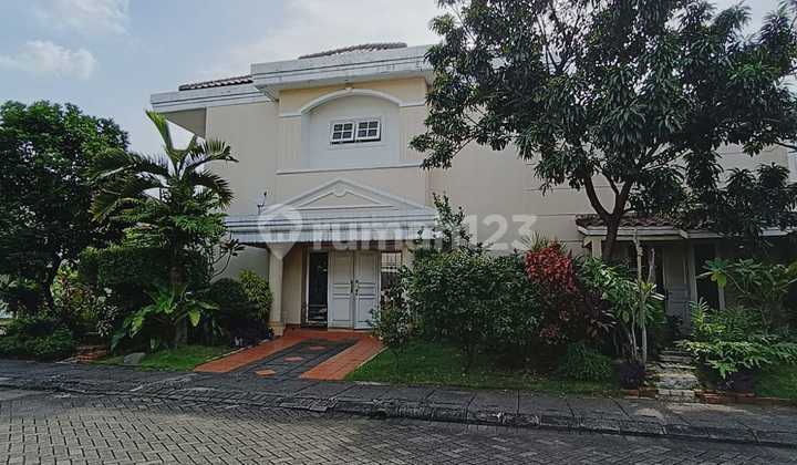For Sale Rumah Hook Eksklusif dengan Lokasi Premium di Graha Hijau Ciputat