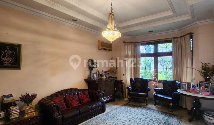 Dijual Rumah 2 Lantai Classic di Dalam Kompleks yang Aman di Pondok Labu Jakarta Selatan 2