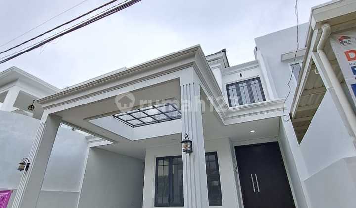 Brand New House di Kompleks Megapolitan Cinere Brand New House di Kompleks Megapolitan Cinere