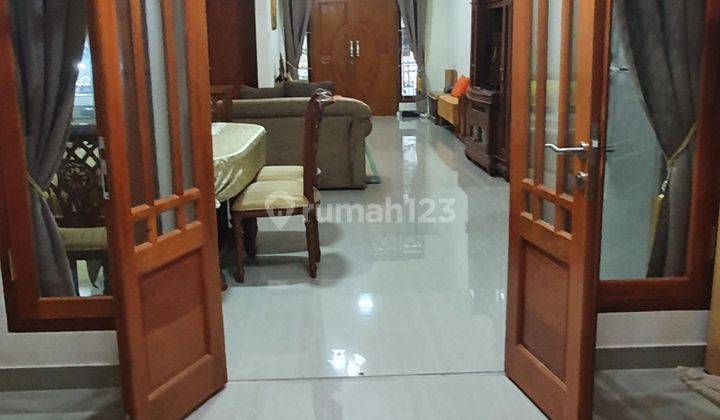 Rumah Fully Furnished 3 Kamar Tidur di Cinere 2