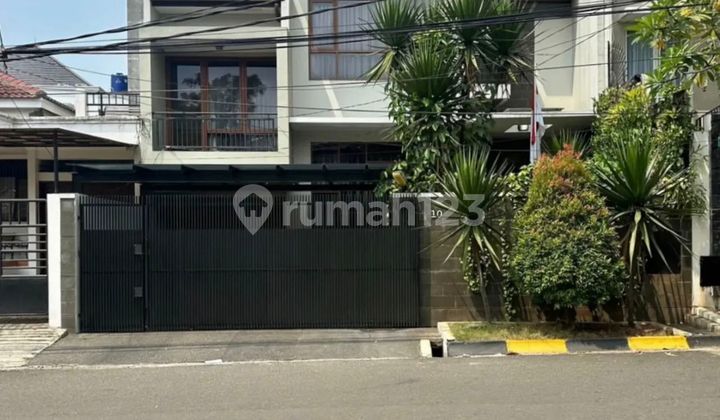Investasi Rumah Siap Huni di Kawasan Premium dan Strategis di Pondok Indah Jakarta Selatan Investasi Rumah Siap Huni di Kawasan Premium dan Strategis di Pondok Indah Jakarta Selatan