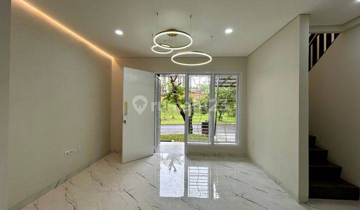 Rumah Modern Minimalis Siap Huni di Delatinos, Bsd 2