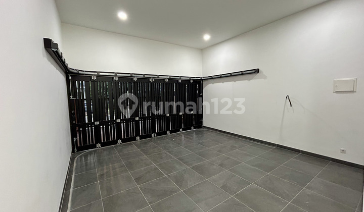 Marketed New Minimalist Modern House in Puspita Loka 2