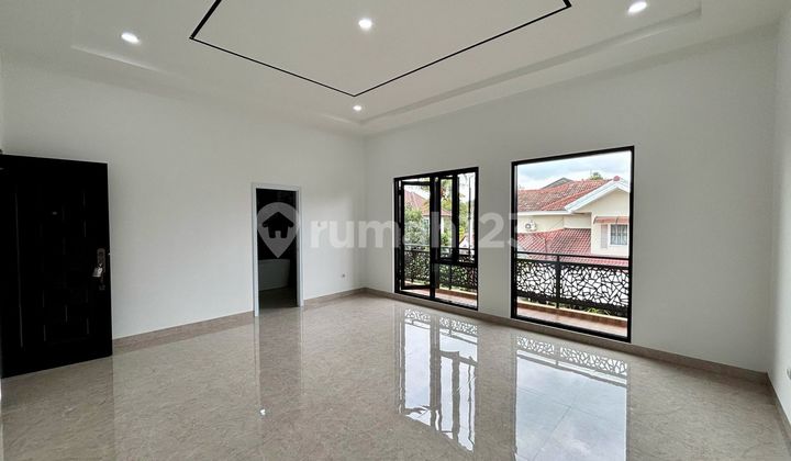 Rumah Hook Mewah Asri di Kencana Loka, BSD 2