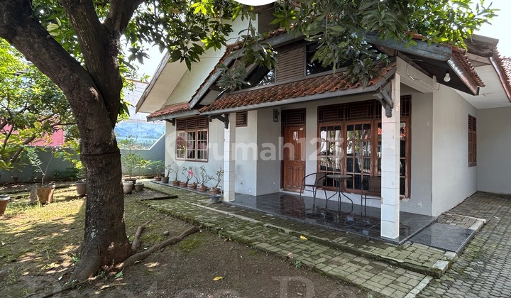 Rumah di Pinggir Jalan Raya, Cocok Untuk Usaha Rumah di Pinggir Jalan Raya, Cocok Untuk Usaha