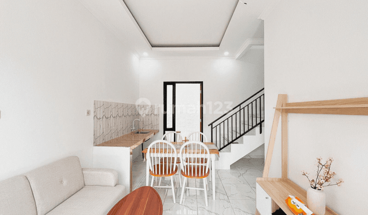 Rumah Bagus 2 Lantai Unfurnished di Depok 2