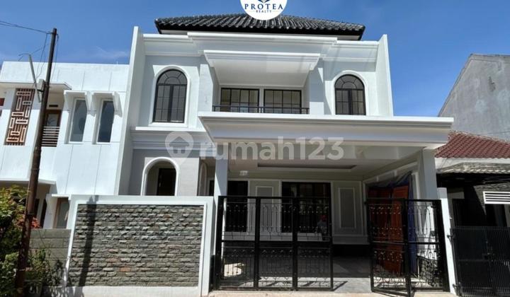 Rumah Modern dengan Row 8 di Griya Loka Bsd Rumah Modern dengan Row 8 di Griya Loka Bsd