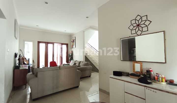 Dijual Cepat Rumah Modern 2 Lantai di Jagakarsa 2