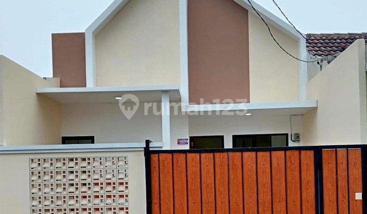 Rumah Baru, Rapih, Siap Huni dekat Stasiun Cisauk