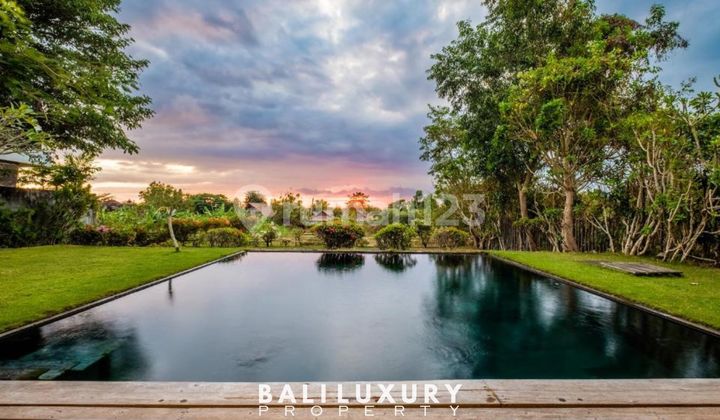 VILLA MEWAH 3 KAMAR TIDUR DEKAT PANTAI BALANGAN