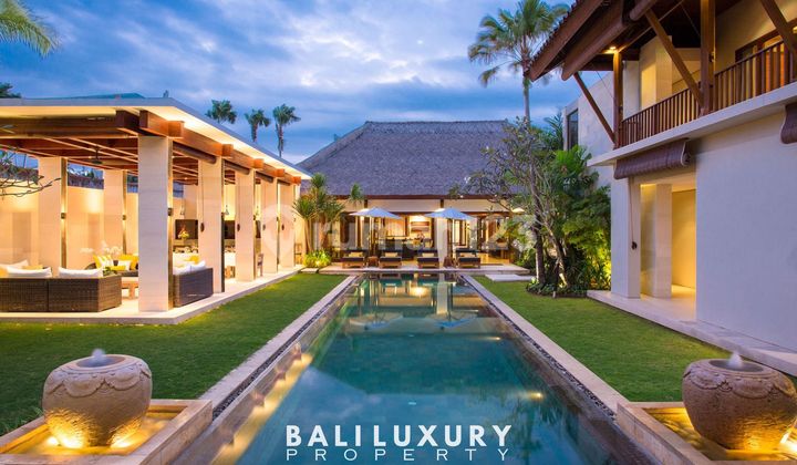 VILLA MEWAH 6 KAMAR HAK MILIK, HANYA 300 METER DARI PANTAI SEMINYAK VILLA MEWAH 6 KAMAR HAK MILIK, HANYA 300 METER DARI PANTAI SEMINYAK