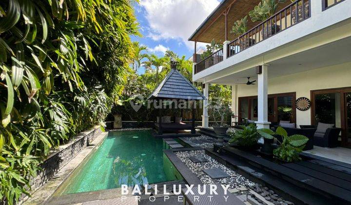 Harga Special Villa Hak Milik Hanya Berjalan Kaki Ke Pantai Seminyak 1