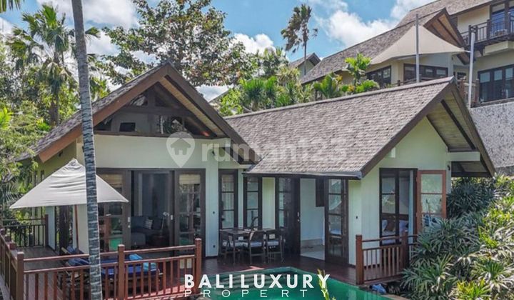 Vila Resort Hak Milik Langka di Uluwatu dengan Akses Pantai Pribadi