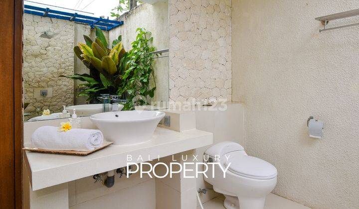 Sanur Beach Side Villa For Sale Walking Distance To The Sanur Beach 50 Meters Away 2