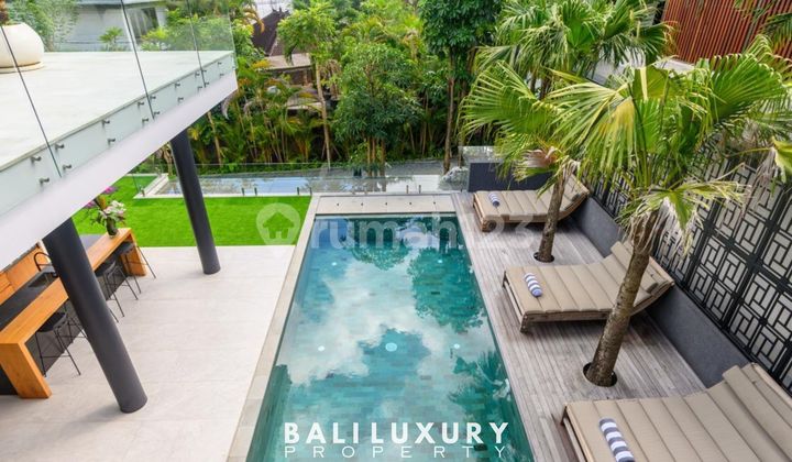 DIJUAL: Villa Mewah Modern dengan Pemandangan Spektakuler Laut Jimbaran