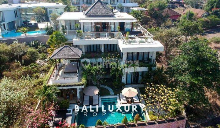 Villa 4 Kamar Tidur Dengan Pemandangan Laut Yang Menakjubkan Di Jimbaran 1