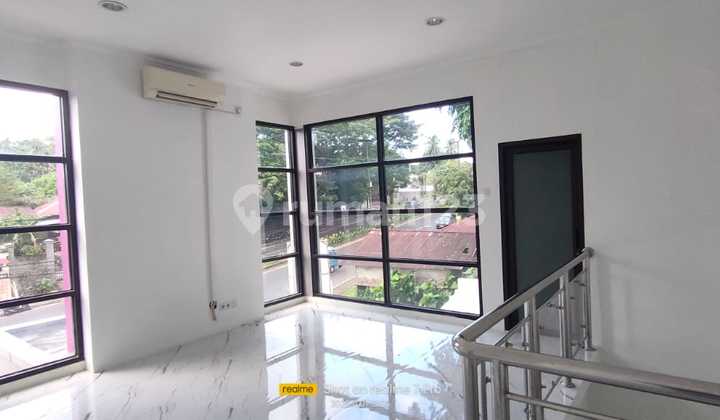 SHM Building at Jl. A.A. Maramis SHM Building at Jl. A.A. Maramis