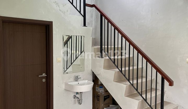 Rumah Jual Di Holland Village 2
