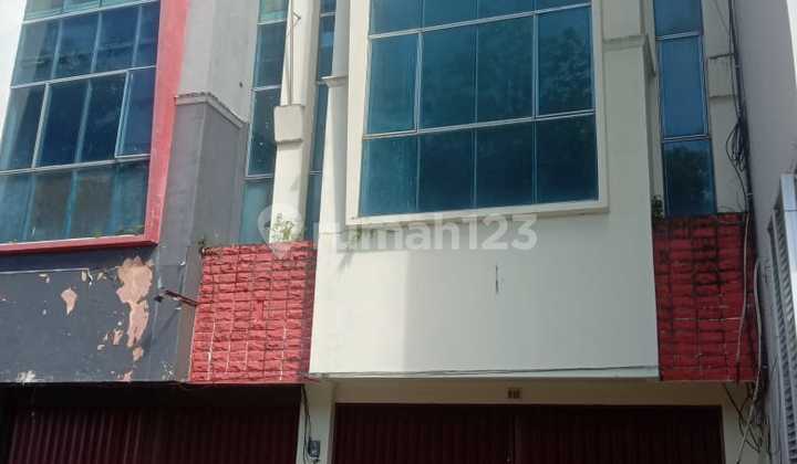 For Rent: Ruko Bahu Mall Facing the Beach For Rent: Ruko Bahu Mall Facing the Beach