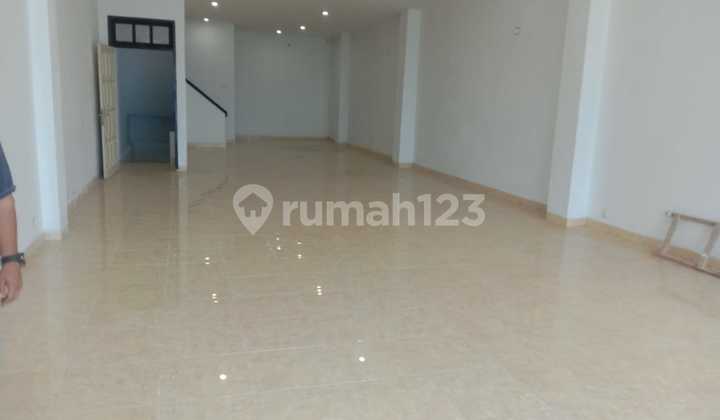 For Rent: Ruko Bahu Mall Facing the Beach For Rent: Ruko Bahu Mall Facing the Beach