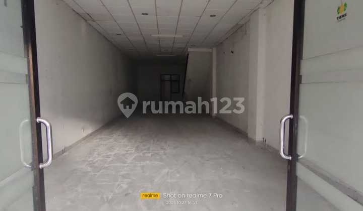 For Rent: Shop House in Mega Mas Area For Rent: Shop House in Mega Mas Area