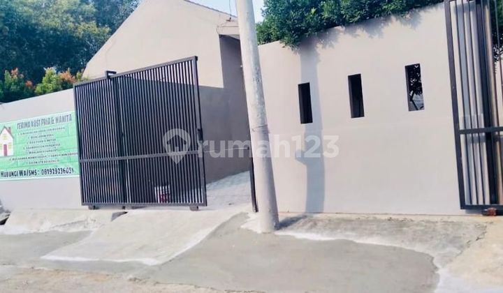 Dijual Rumah Utama + Kontrakan 7 Pintu (terdiri 2 bangunan), Investasi Menguntungkan,Jual Cepat Aset Aktif