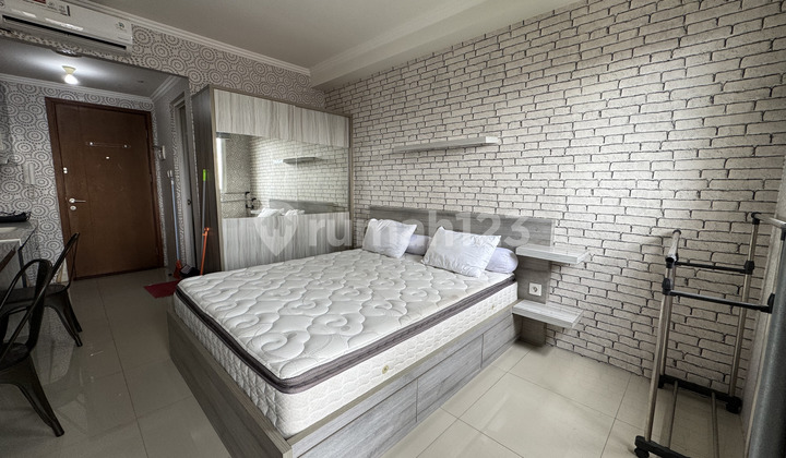 Di Jual Apartemen Signature Park Grande, Studio, Furnished
