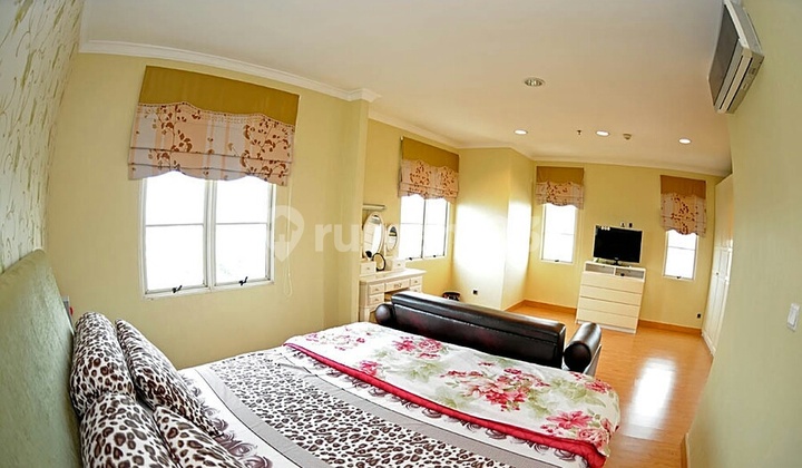 For Rent MOI Frenchwalk Apartment, 3br, Furnished 2