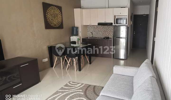 ruang tamu disewakan  apartemen tamansari semanggi