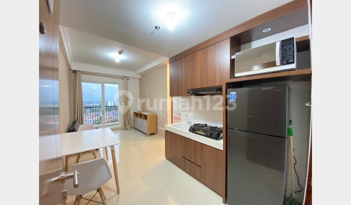 Di Jual Apartemen Signature Park Grande, 2BR, Semi Furnished Di Jual Apartemen Signature Park Grande, 2BR, Semi Furnished