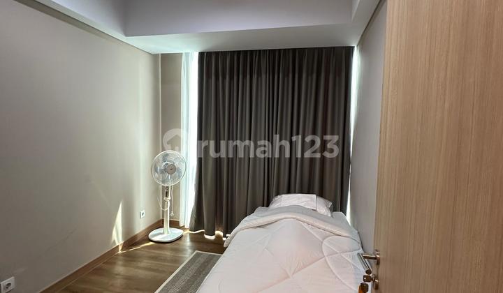 For Rent: Holland Village Apartment, 3 bedrooms, 3 bathrooms, Furnished, Spacious, Nice