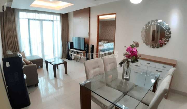 Disewakan Apartemen Hampton Park 3BR Furnished Bagus 1