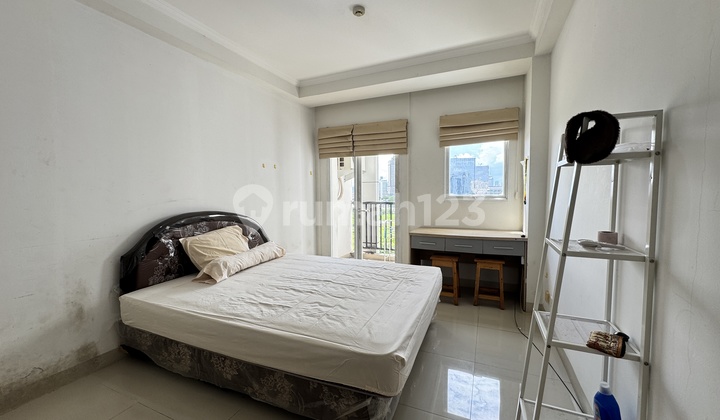 Di Sewakan Apartemen Signature Park Grande, Studio,Semi Furnish 2