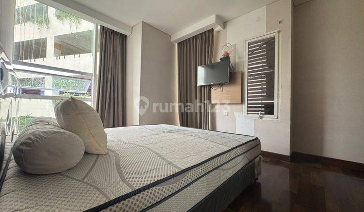 Disewakan Apartemen AKR Gallery West Residence, 2BR, Semi Furnish, Lantai Rendah 2