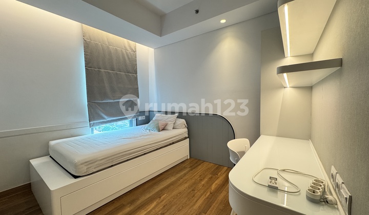 Disewakan Apartemen Holland Village,2+1BR,Luas,Bagus,Terawat 2