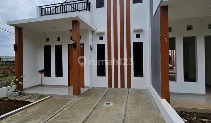 Rumah 2 Lantai Murah Redy Stook Strategis Nempel Pamulang  1