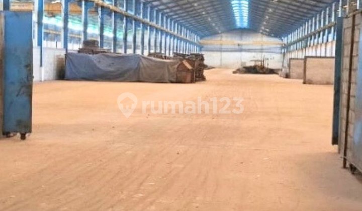 For Sale: 4 Hectares of Land and Buildings in Krikilan, Gresik