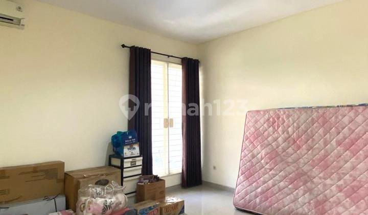 Dijual Murah Rumah Siap Pakai Model Minimalis Semi Furnished Mulyosari Utara Rumah di Mulyosari 2