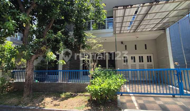 Dijual Rumah Furnish Minimalis Siap Huni Pakuwon City Rumah SHM di Pakuwon City