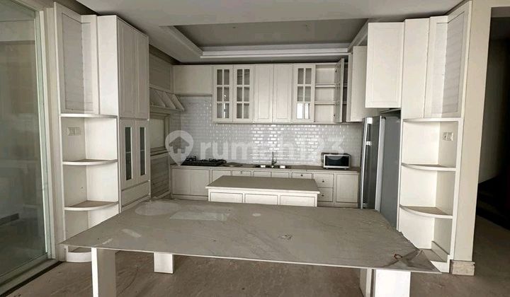 Dijual Rumah Siap Huni Modern Minimalis Royal Residence di Wiyung 2