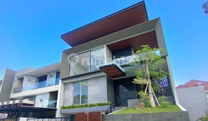 Dijual Rumah Mewah Konsep Villa Citraland Somerset 3 Lantai
