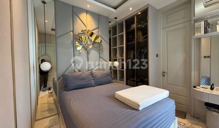 For Sale Cheap Modern Minimalist Furnished Arubba Villa Pakuwon City Freehold Title 2