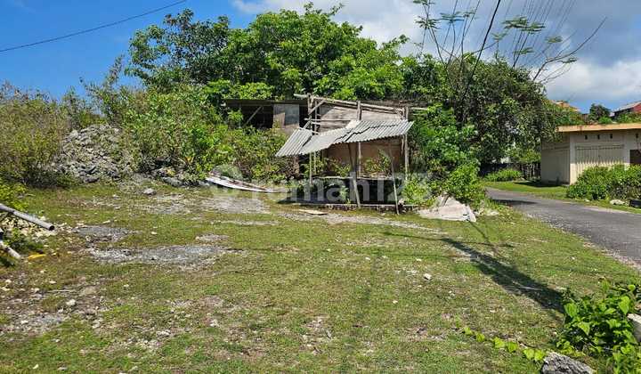 Strategic Land in Villa Neighborhood Near Jimbaran Center Strategic Land in Villa Neighborhood Near Jimbaran Center