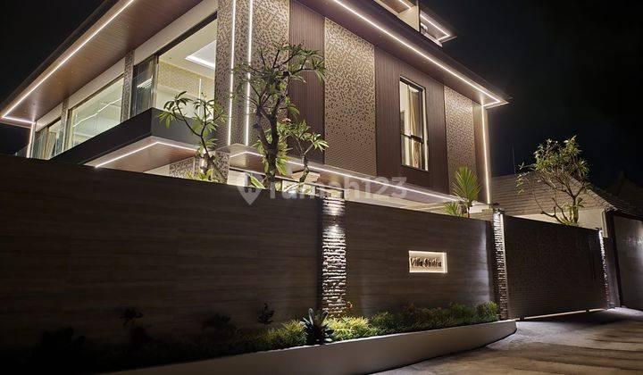 Luxury Villa Sea View Elite Area in Pecatu, 3-Storey Building 2