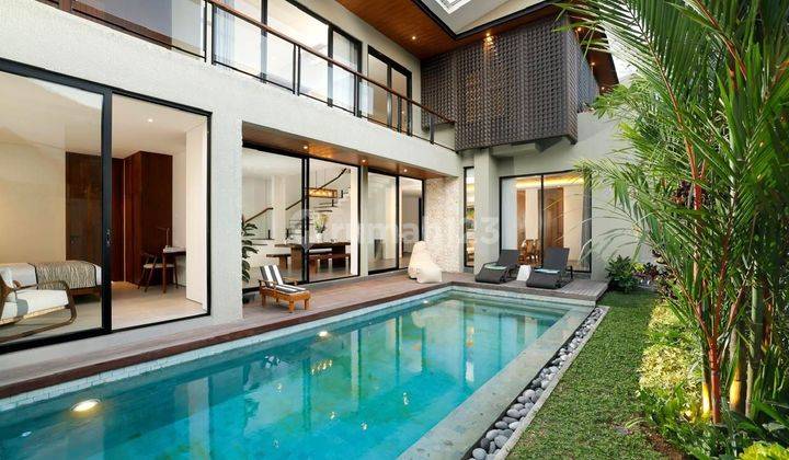 Modern 4 Bedroom Tropical Style Villa in Kerobokan, Wide Road Access 2