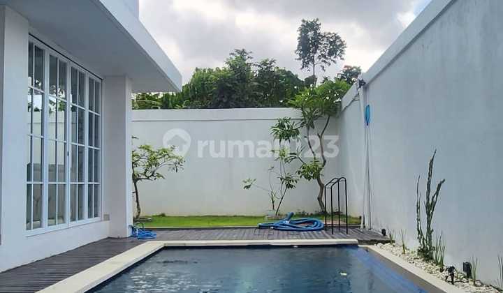 Villa Modern Minimalis Full Furnish Di Kerobokan