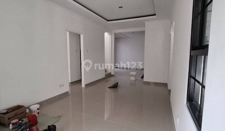 Dijual Rumah Full Renovasi Di Cluster Tengah Dekat Mall 2