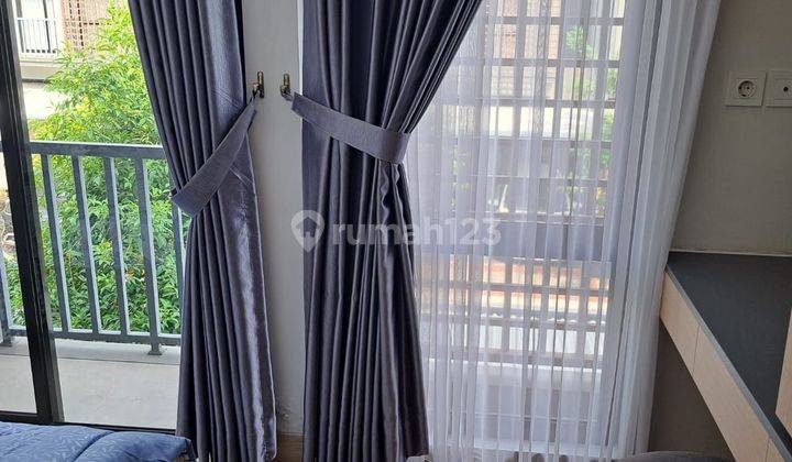 Rumah 2 Lantai Full Furnished Sangat Bagus Dan Siap Huni 2