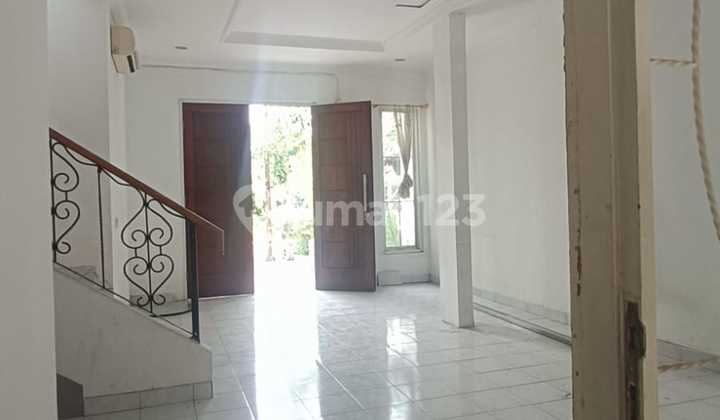 Rumah Bagus 2 Lantai Didalam Cluster Legenda Wisata Cibubur