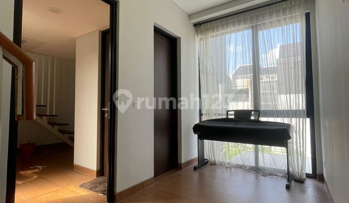 Rumah Kondisi Baru Bagus Siap Huni Di Dalam Cluster Kota Wisata Cibubur